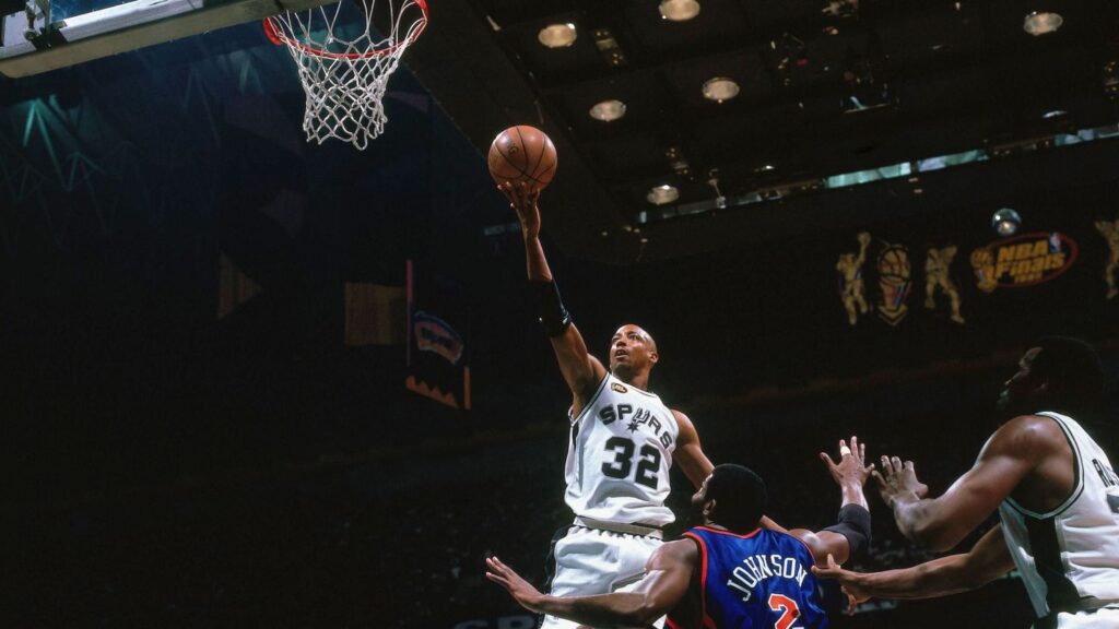 Who is Sean Elliott and his impact on the NBA